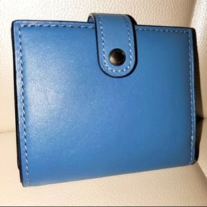 NWT ~COACH 1941 Glovetanned Leather Small Trifold Wallet  Chambray/Black Copper